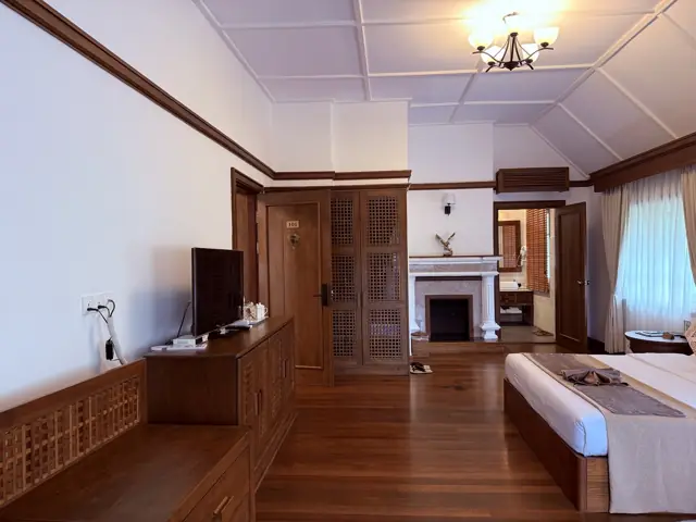 Grey House Premium